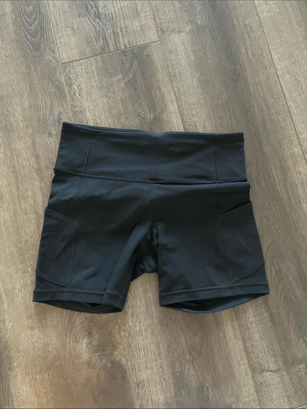 Lululemon shirts with pockets
